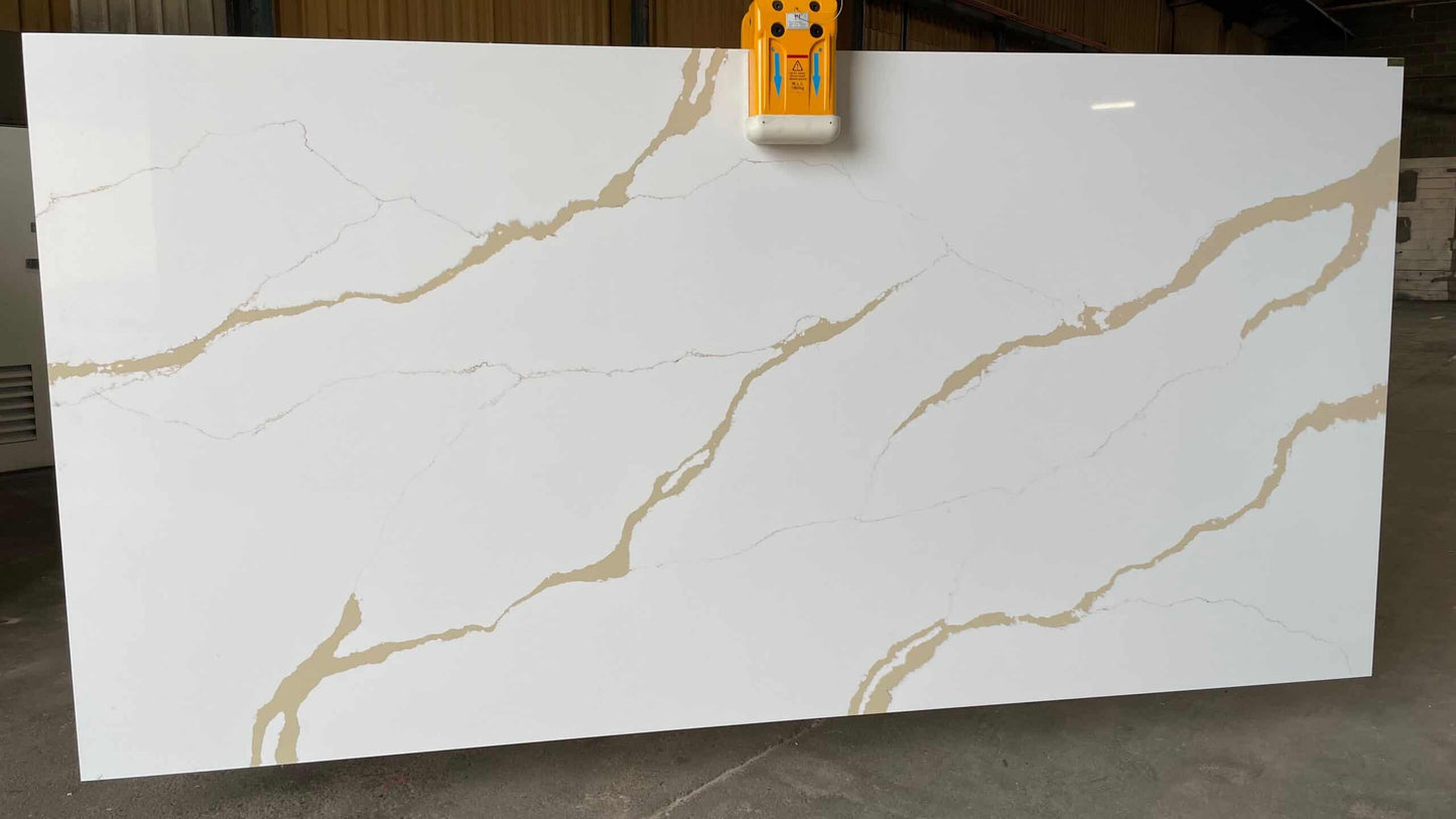 Quartz Worktop - Calacatta Aurous